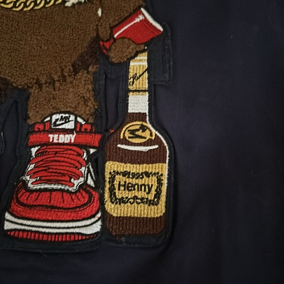 Makobi 2x trap star, Teddy Hennessey, smoking bear - Picture 4 of 7